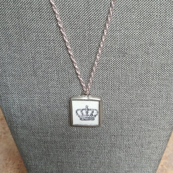 😻 3 For $15 Initial "O" Reversible Necklace - Picture 3 of 4